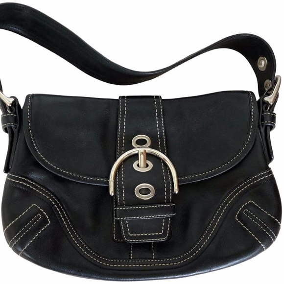 Coach Handbags - EUC- Coach SOHO Black Shoulder Bag